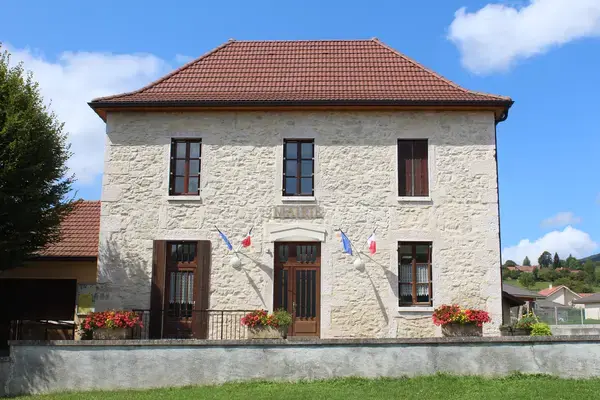 Monte Escalier 01 Monte escalier Cuzieu