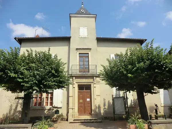 Monte Escalier 01 Monte escalier Fareins