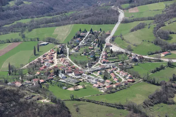 Monte Escalier 01 Monte escalier Léaz
