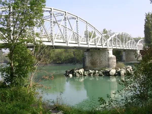 Monte Escalier 01 Monte escalier Pougny